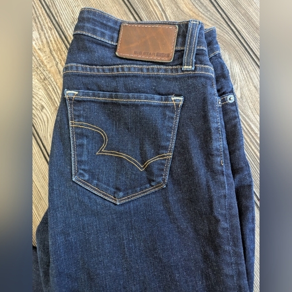 Big Star size 27 jeans in dark wash - Picture 2 of 13
